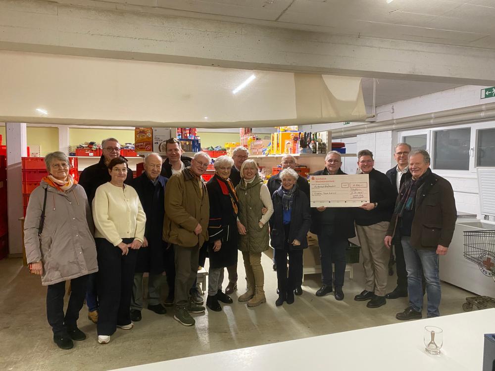 Bild von der Spendenübergabe