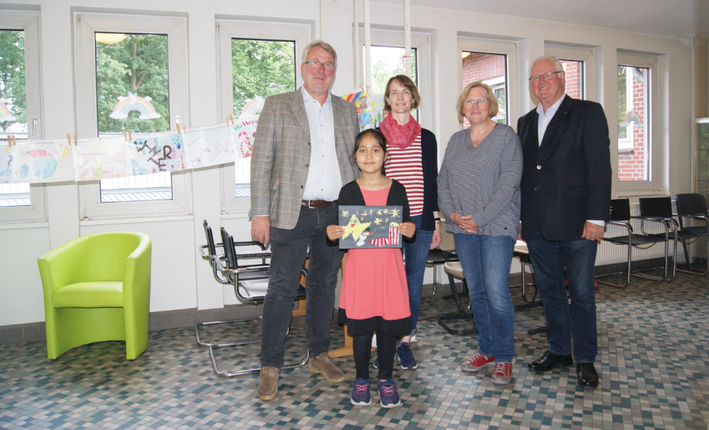 Preisverleihung beim Malwettbewerb des LIONS-Club Hamaland